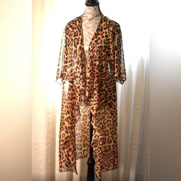 NWOT LuLaRoe Animal Print Kimono Size M 🐆 - Picture 1 of 12